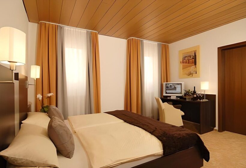 Adler Hotel Garni