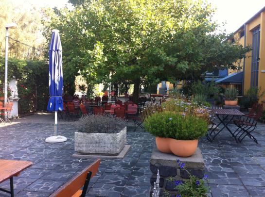 هتل Brauhaus