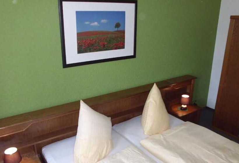 酒店 Garni Am Thüringer Kloßtheater