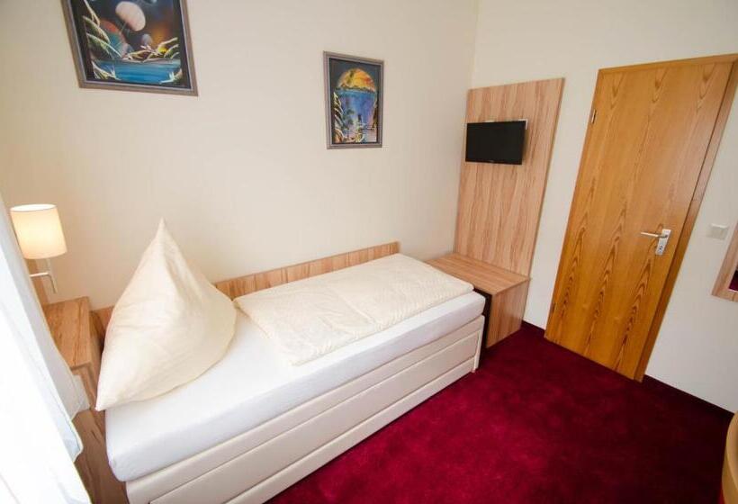 בית מלון כפרי König Humbert