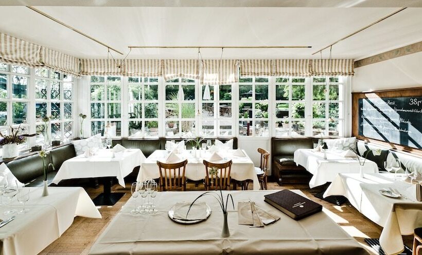 호텔 Kronenschlosschen