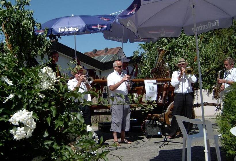 هتل Restaurant Zum Hirschen