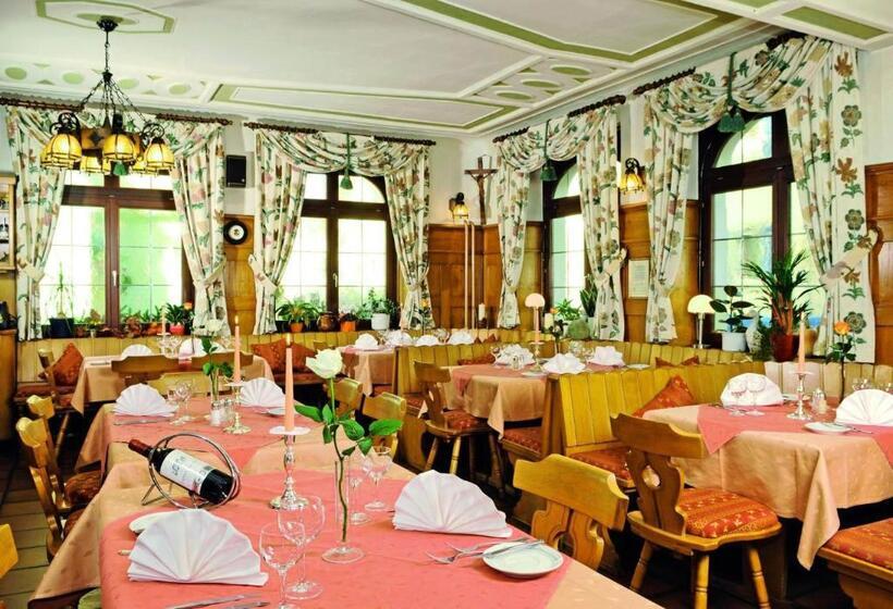 هتل Restaurant Zum Hirschen