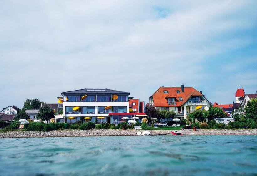 ホテル Strandhaus Eberle