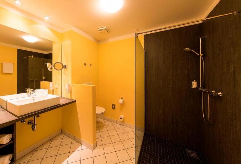 هتل Thermalis   Das Boardinghouse Im Kurpark Bad Hersfeld