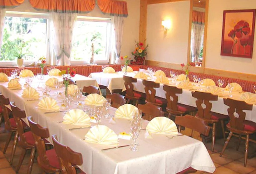 پانسیون Gasthof Rose
