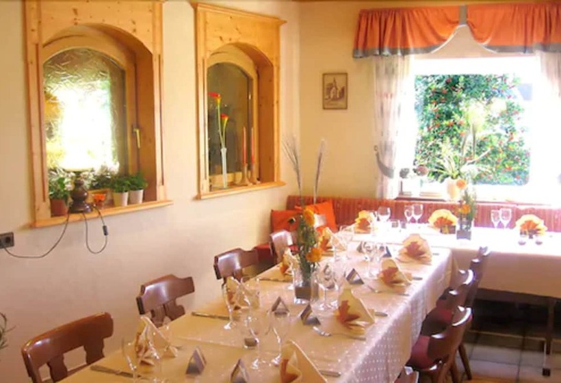 پانسیون Gasthof Rose