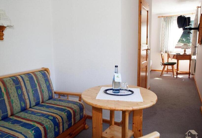 پانسیون Landgasthaus Kurz Hotel & Restaurant Am Feldberg   Schwarzwald