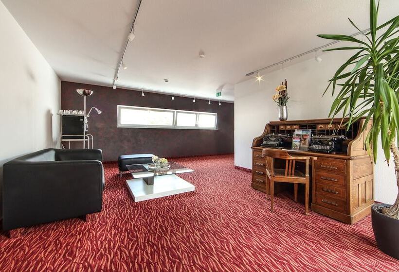 Отель Ibis Styles Aalen