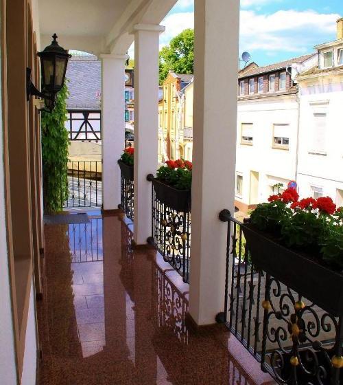 تختخواب و صبحانه Pension Post Rüdesheim