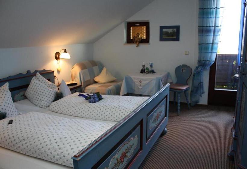 تختخواب و صبحانه Pension Schwarzenbach