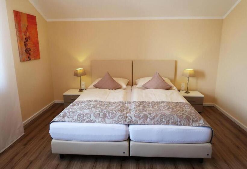 هتل Garni Bellevue