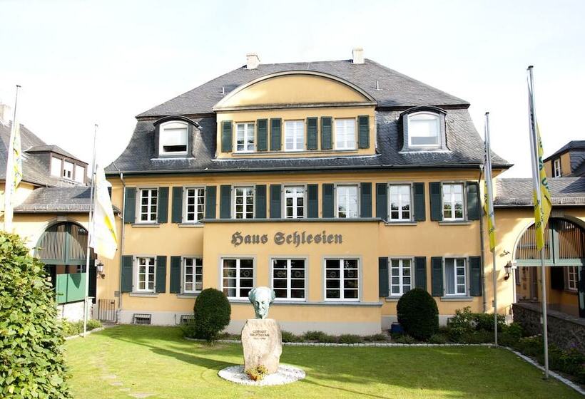 هتل Haus Schlesien