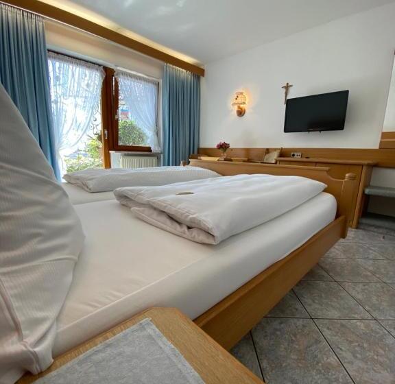 هتل Haus Seehang