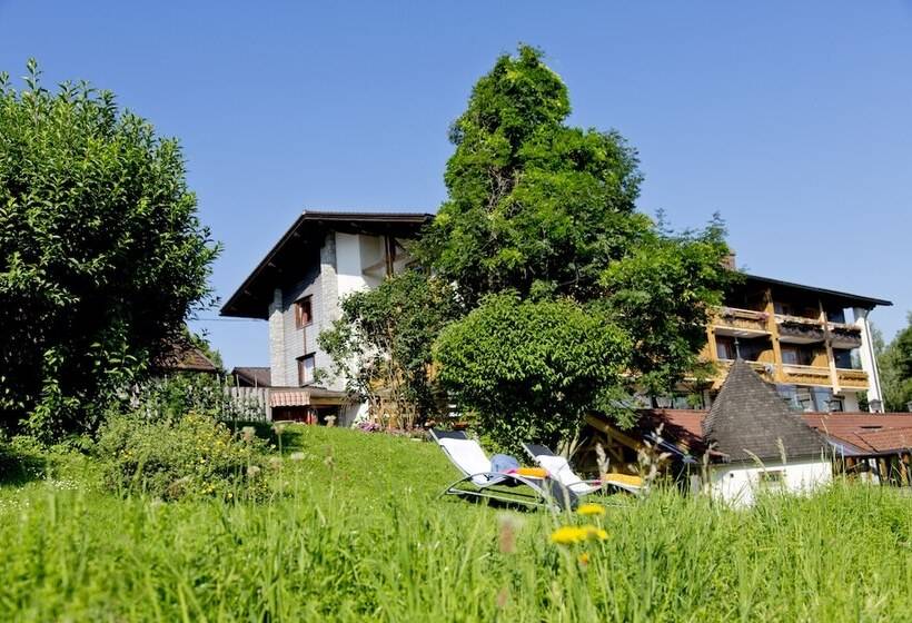 هتل Schlossberghof Marzoll