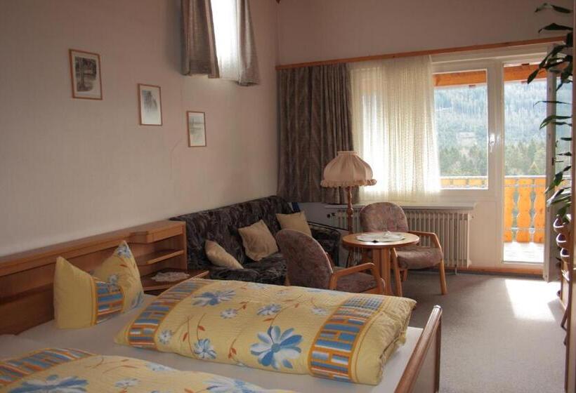 فندق Schwarzwald Gasthof Hirsch