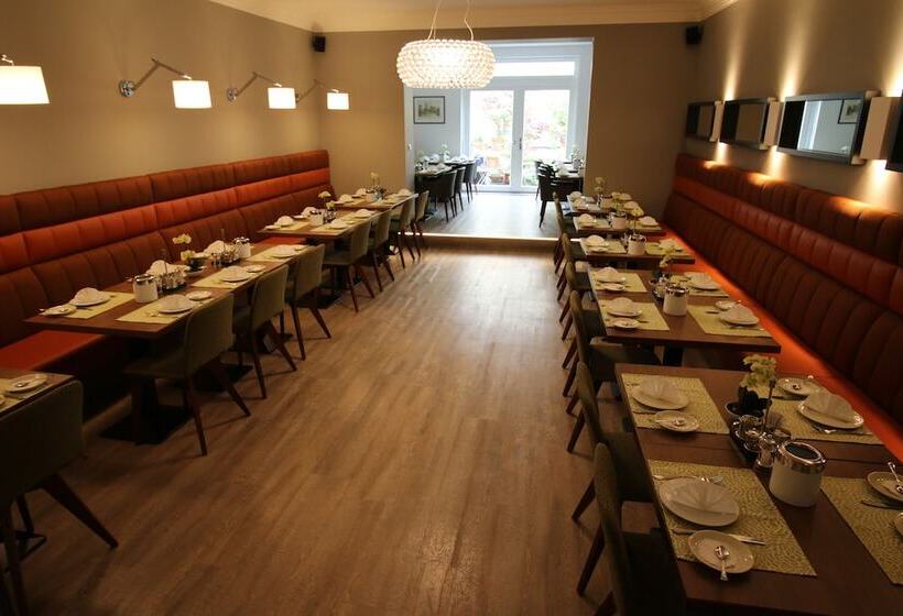 هتل Zum Adler  Superior