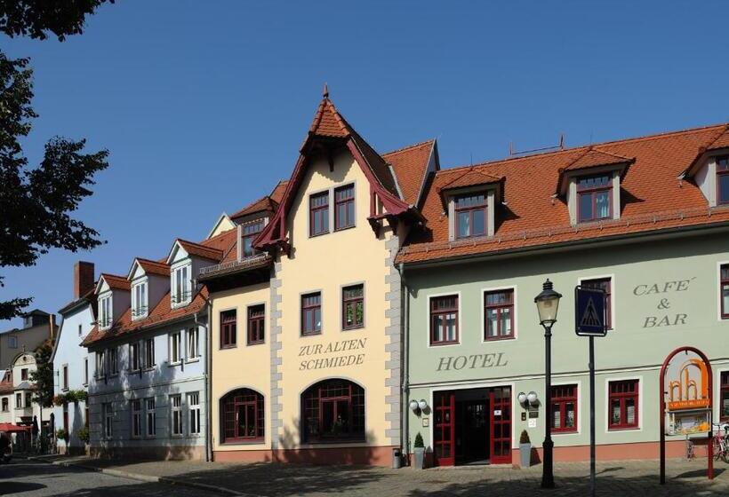 هتل Zur Alten Schmiede