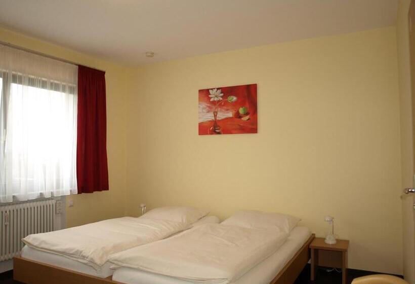 پانسیون Boardingroom