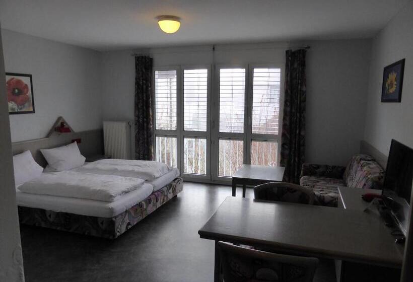 پانسیون Gästehaus Linde, Hotel Garni