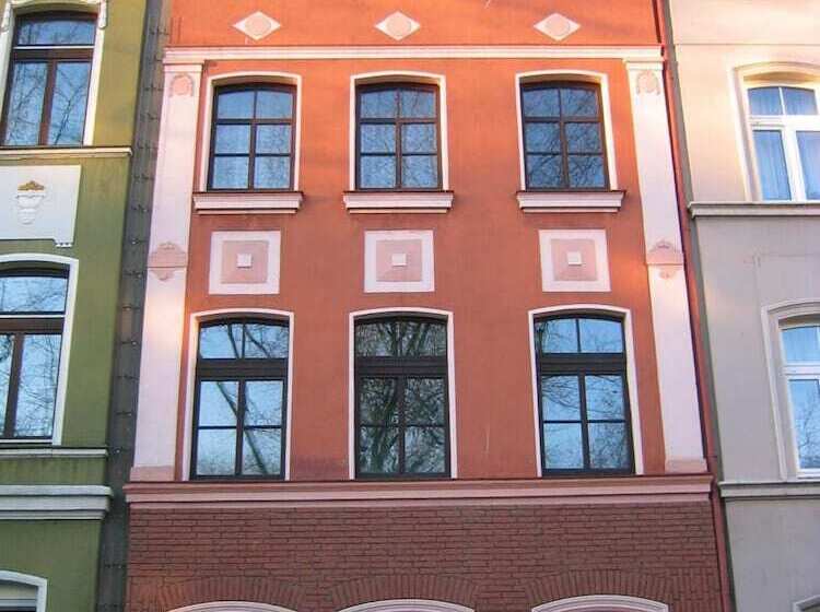 تختخواب و صبحانه Pension Am Helenenwall