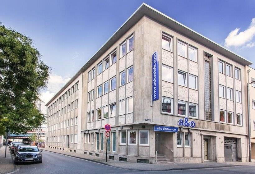 هتل a&o Koln Hauptbahnhof