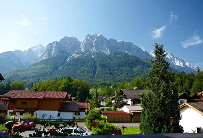 فندق Garni Jägerhof