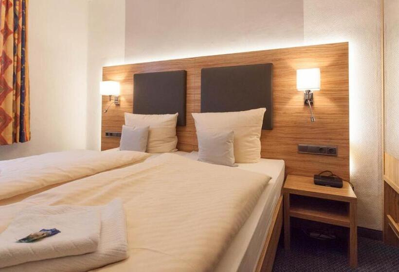 هتل Garni Zur Alten Post