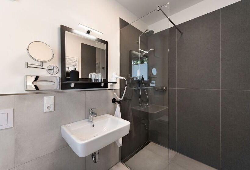 호텔 & Gasthaus Nagel