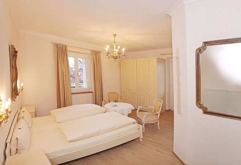 בית מלון כפרי Rex