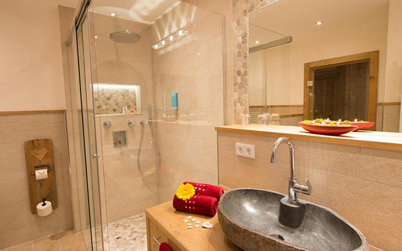 פנסיון Wellness Hotel Adler