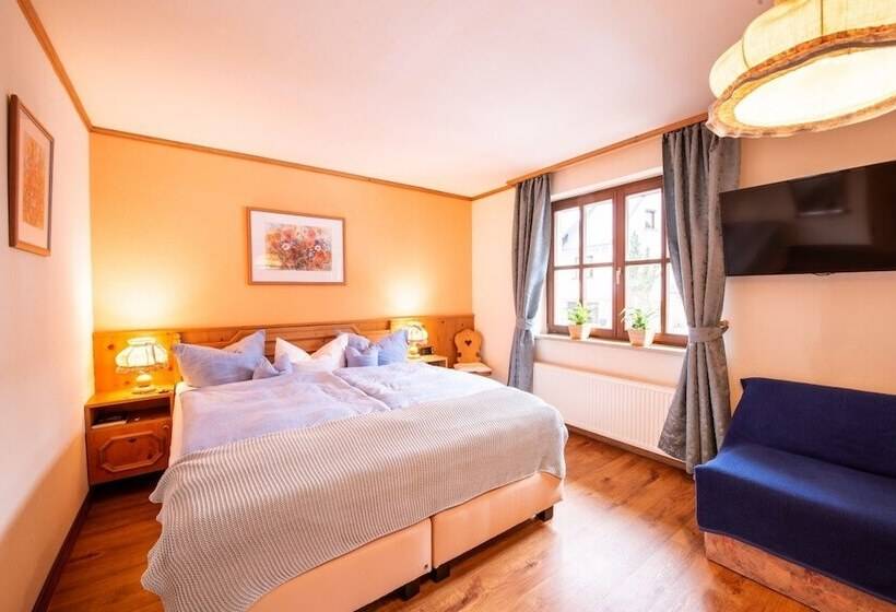 تختخواب و صبحانه Landgasthof Waldeck