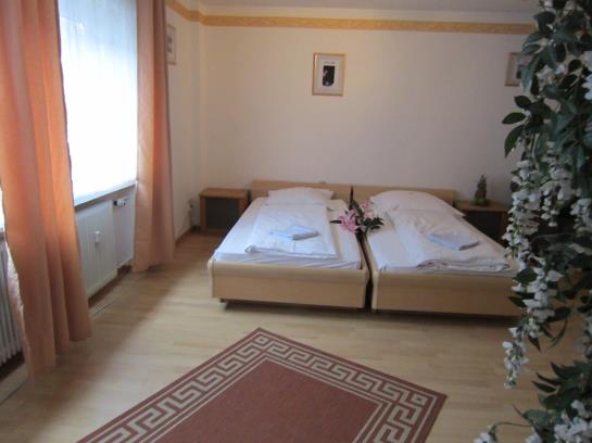 Bed and Breakfast City Pension Storch 1