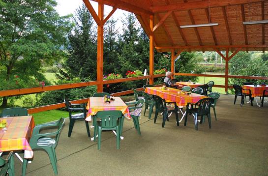 ベッドアンドブレックファースト Zur Linde