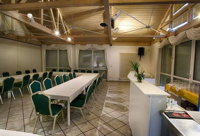 ホテル Rosengarten Leipzig Naunhof