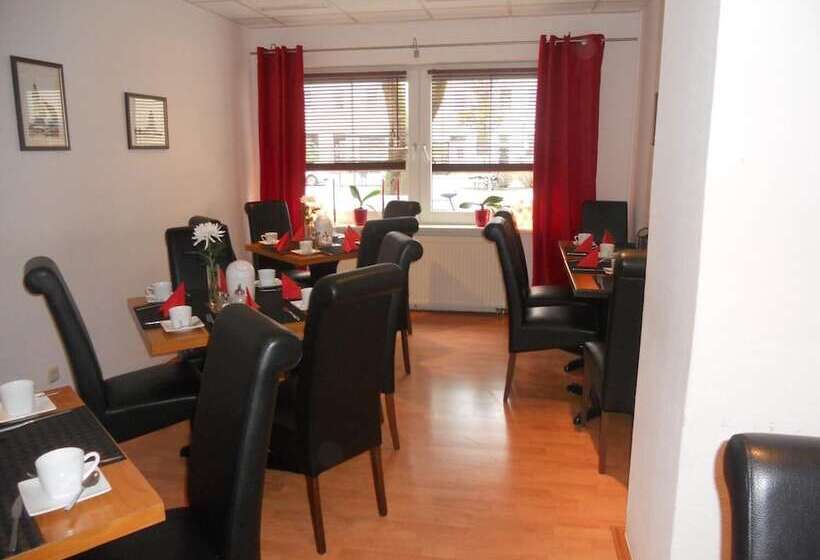 ホテル Und Restaurant Rosenkranz