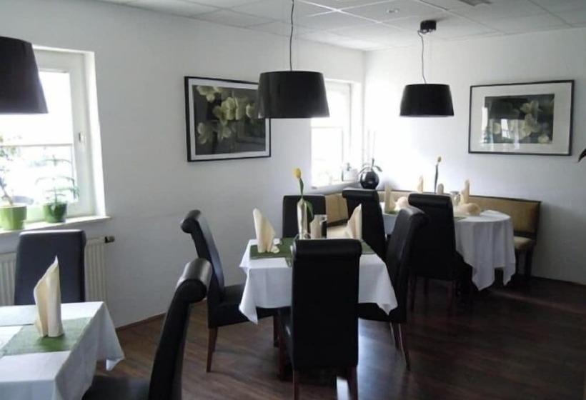 ホテル Und Restaurant Rosenkranz