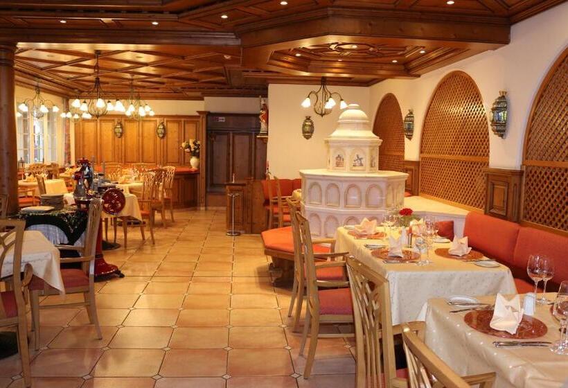 هتل Spanischer Hof
