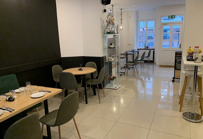 호텔 Tempelhof  Citymessearena