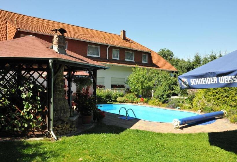 Land Hotel Am Wald Garni