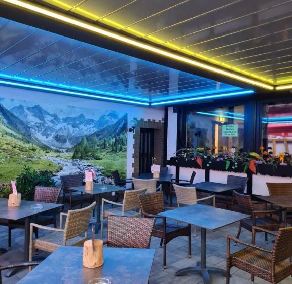 ペンション Gasthaus Stroh