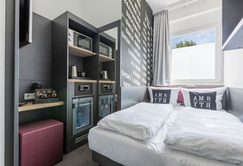 SMARTY Airport Cologne Hotel - KONTAKTLOSER SELF CHECK-IN