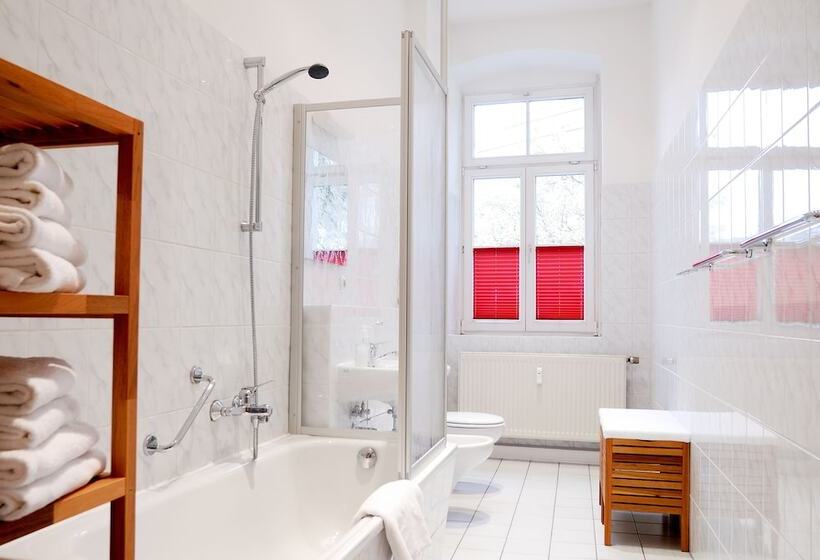 تختخواب و صبحانه Aparthotel Am Zwinger