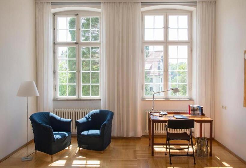 هتل Akademie Der Dioezese Weingarten