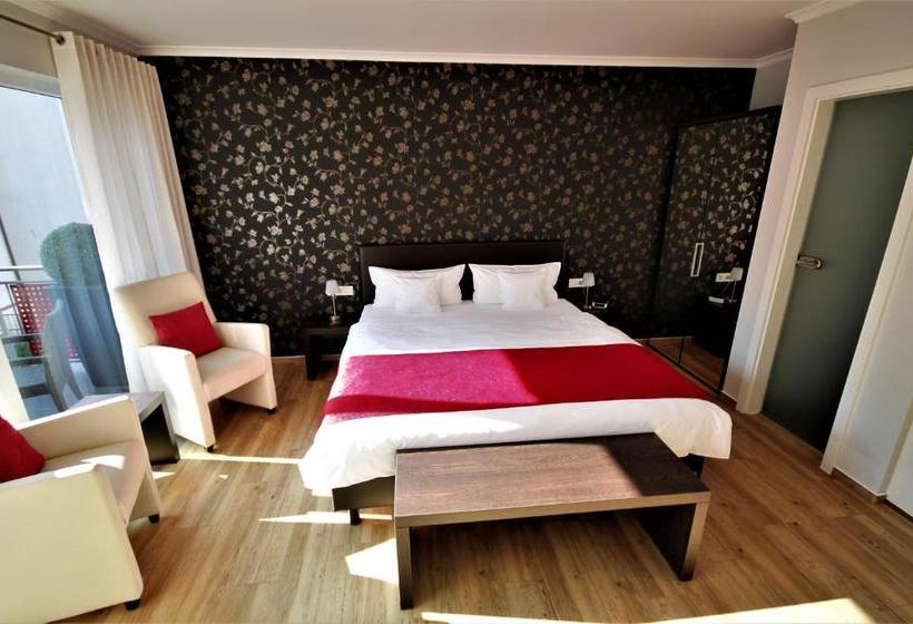 ホテル Feriendomizil Am Lindenplatz