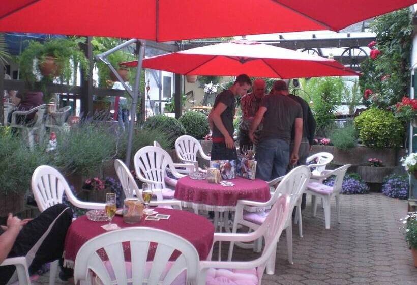 ホテル Landgasthaus Zur Kupferkanne