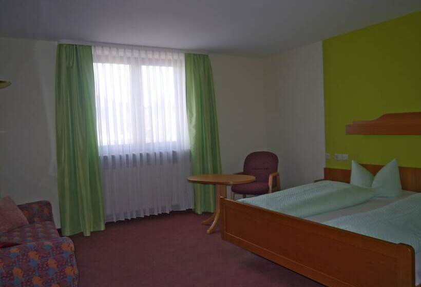 ホテル Linde Pfalz