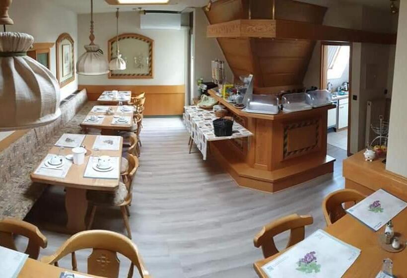 酒店 Restaurant Paelzer Buwe