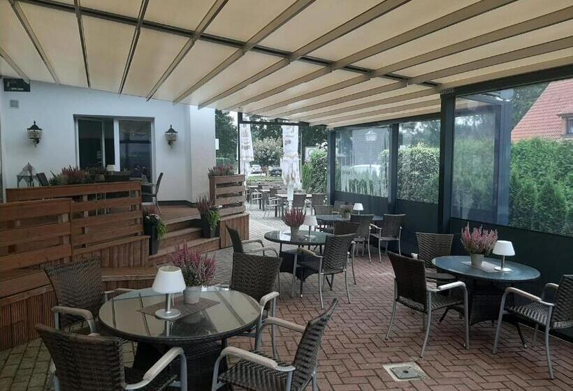 ホテル Restaurant Zum Wacholderhain