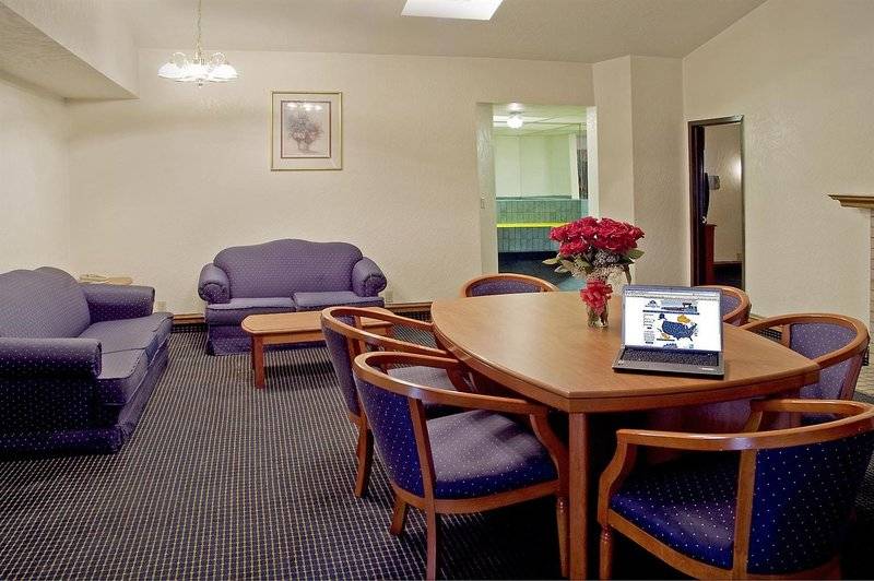 בית מלון כפרי Americas Best Value Inn & Suites Los Angeles Downtown Sw